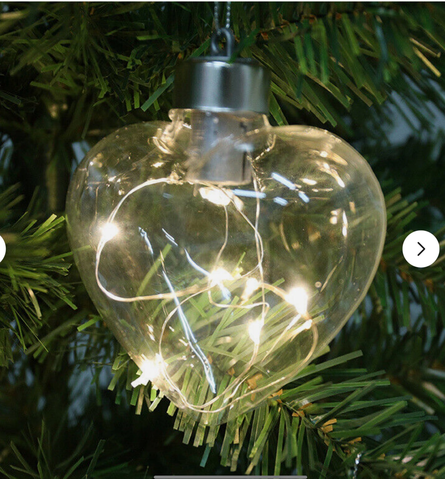 Lights heart bauble .
